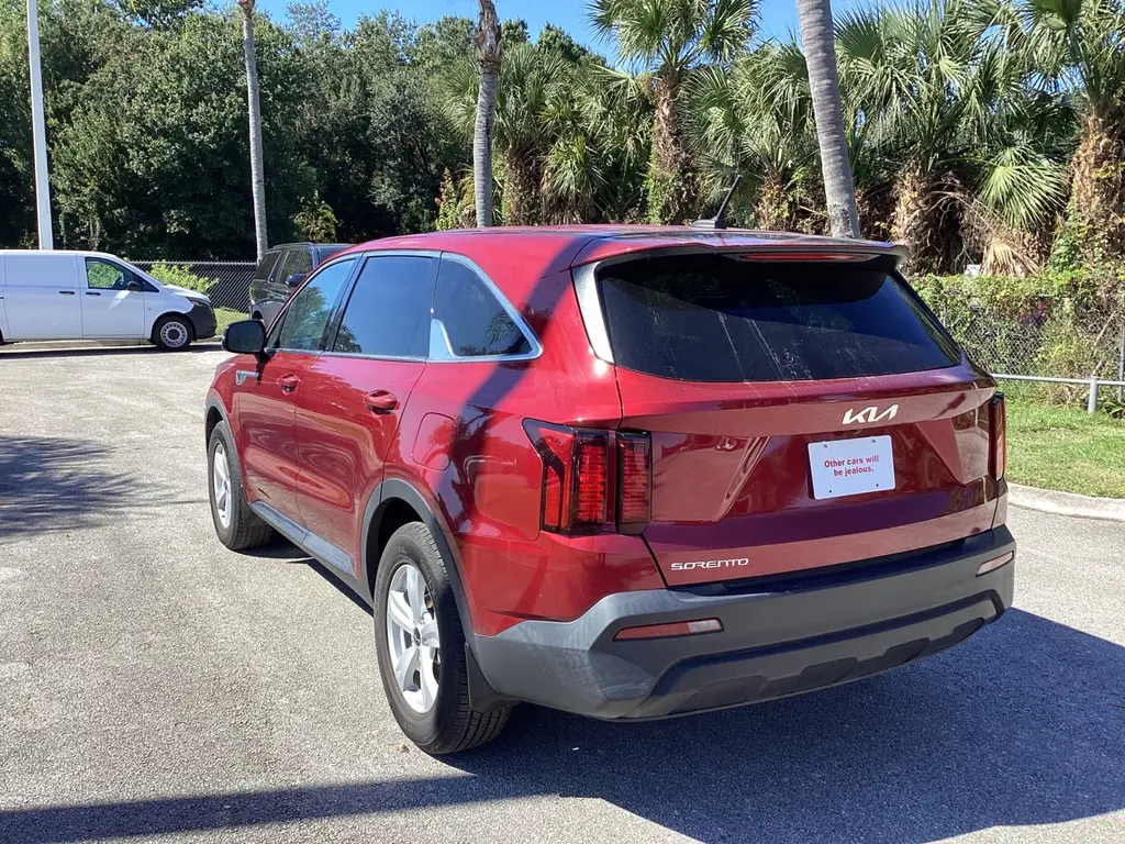 2023 KIA SORENTO LX photo 9