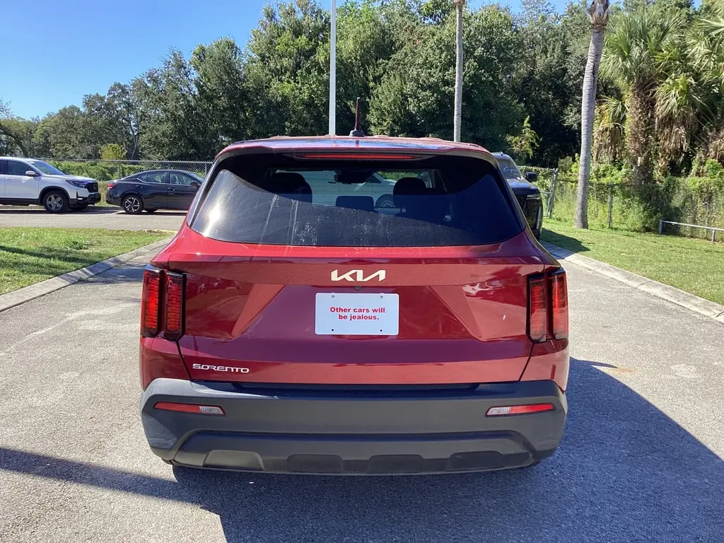 2023 KIA SORENTO LX photo 10