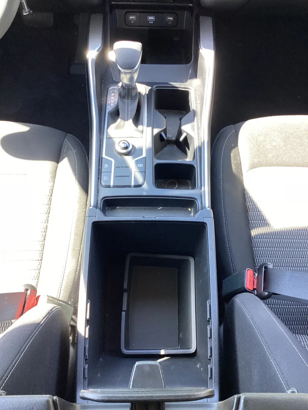 2023 KIA SORENTO LX photo 24