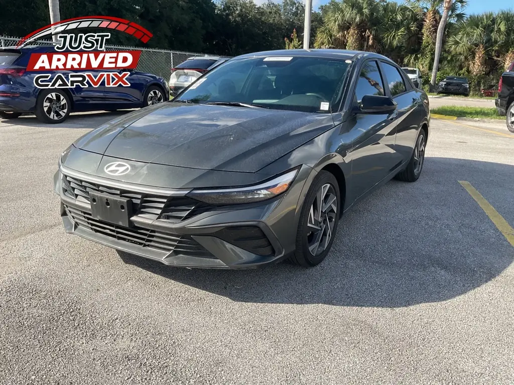 2025 HYUNDAI ELANTRA SEL SPORT photo 1