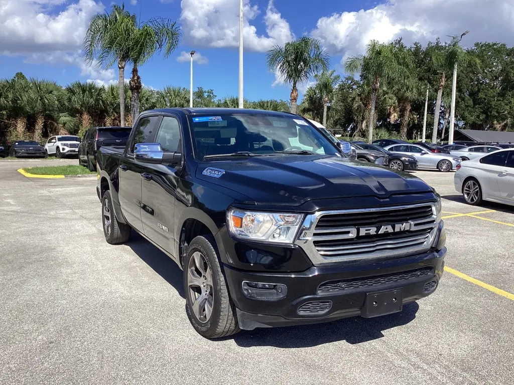 2024 RAM 1500 LARAMIE photo 3