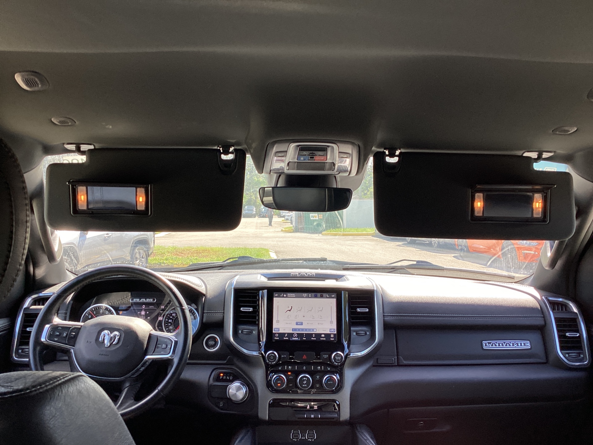 2024 RAM 1500 LARAMIE photo 15