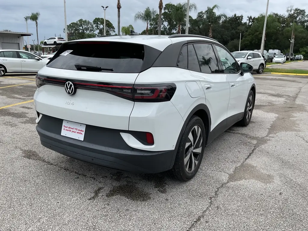 2024 VOLKSWAGEN ID.4 STANDARD photo 10