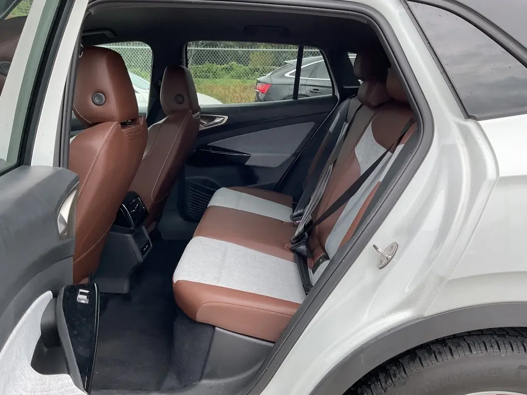 2024 VOLKSWAGEN ID.4 STANDARD photo 14
