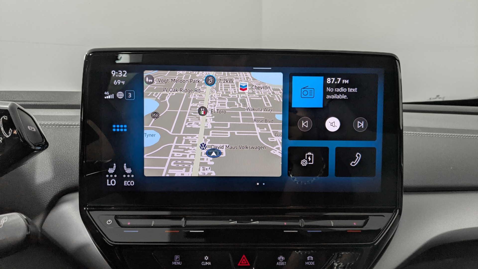 2023 VOLKSWAGEN ID.4 PRO photo 25
