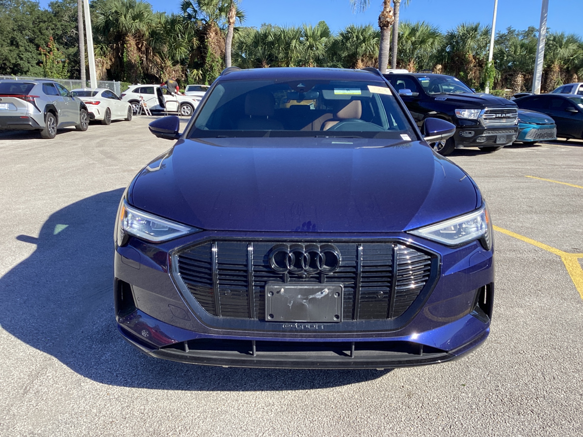 2022 AUDI E-TRON PREMIUM photo 2