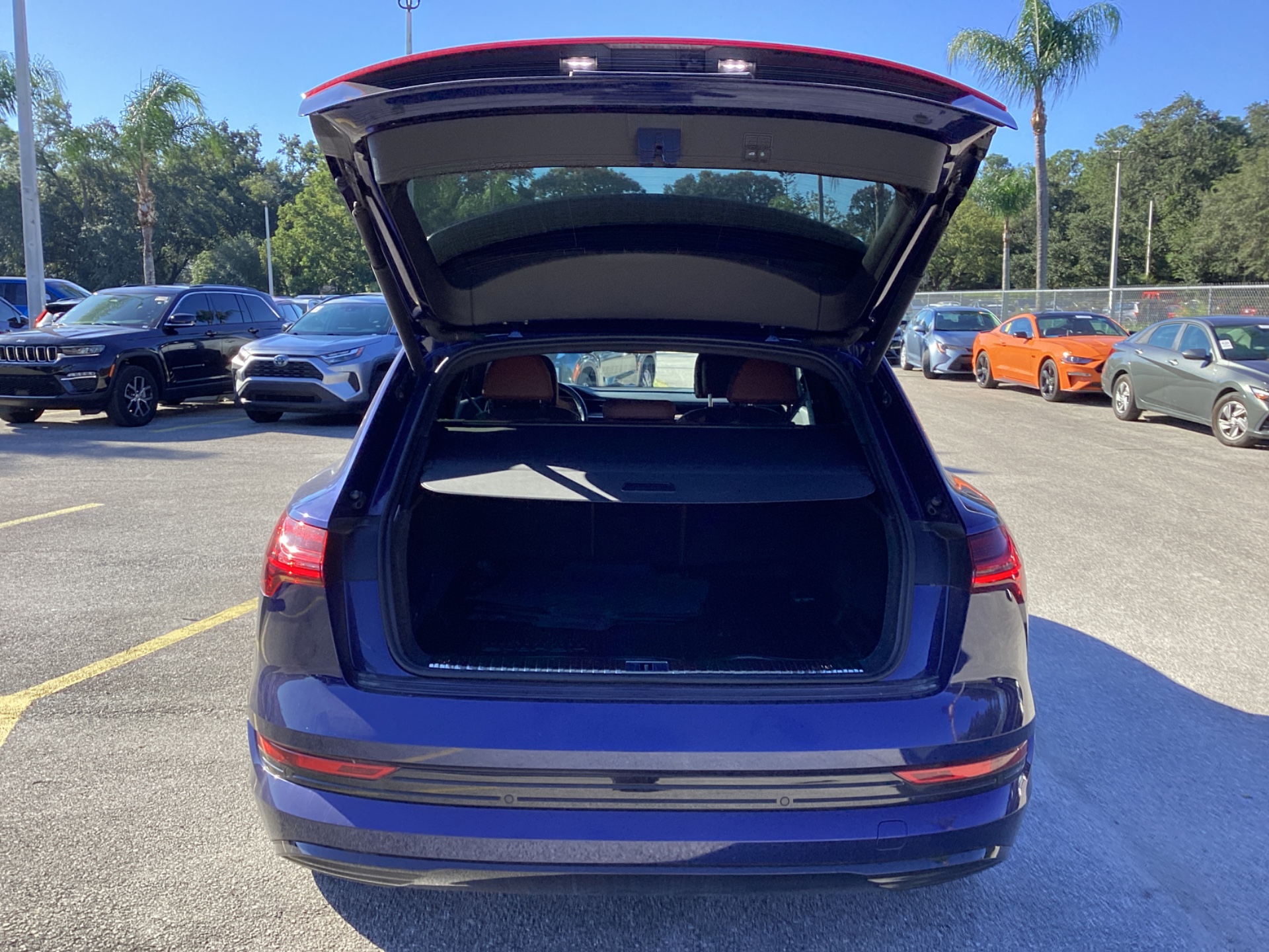 2022 AUDI E-TRON PREMIUM photo 18
