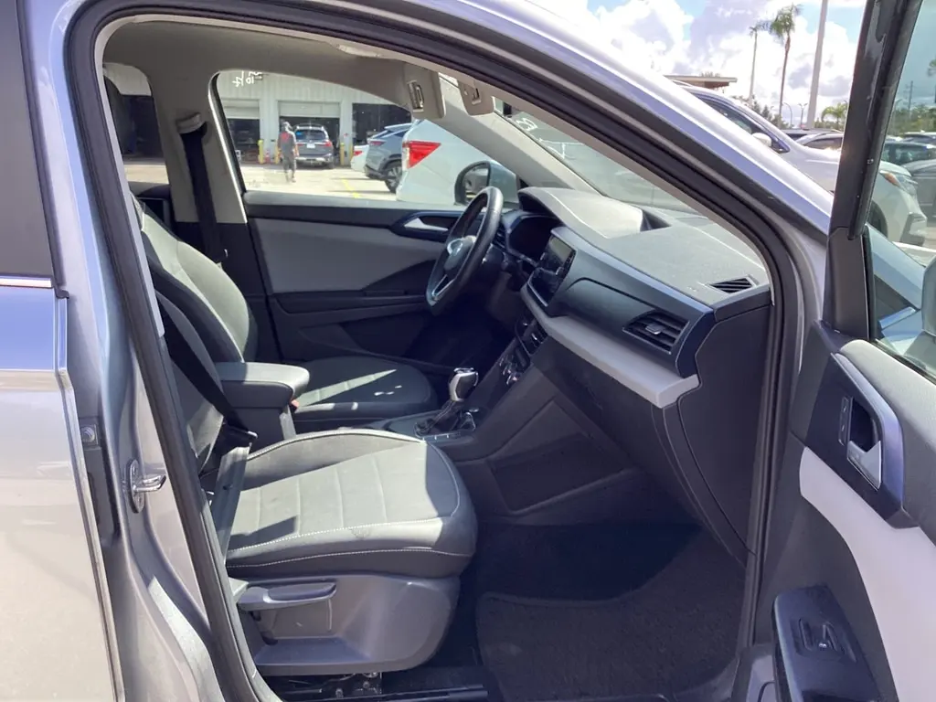 2023 VOLKSWAGEN TAOS SE photo 17