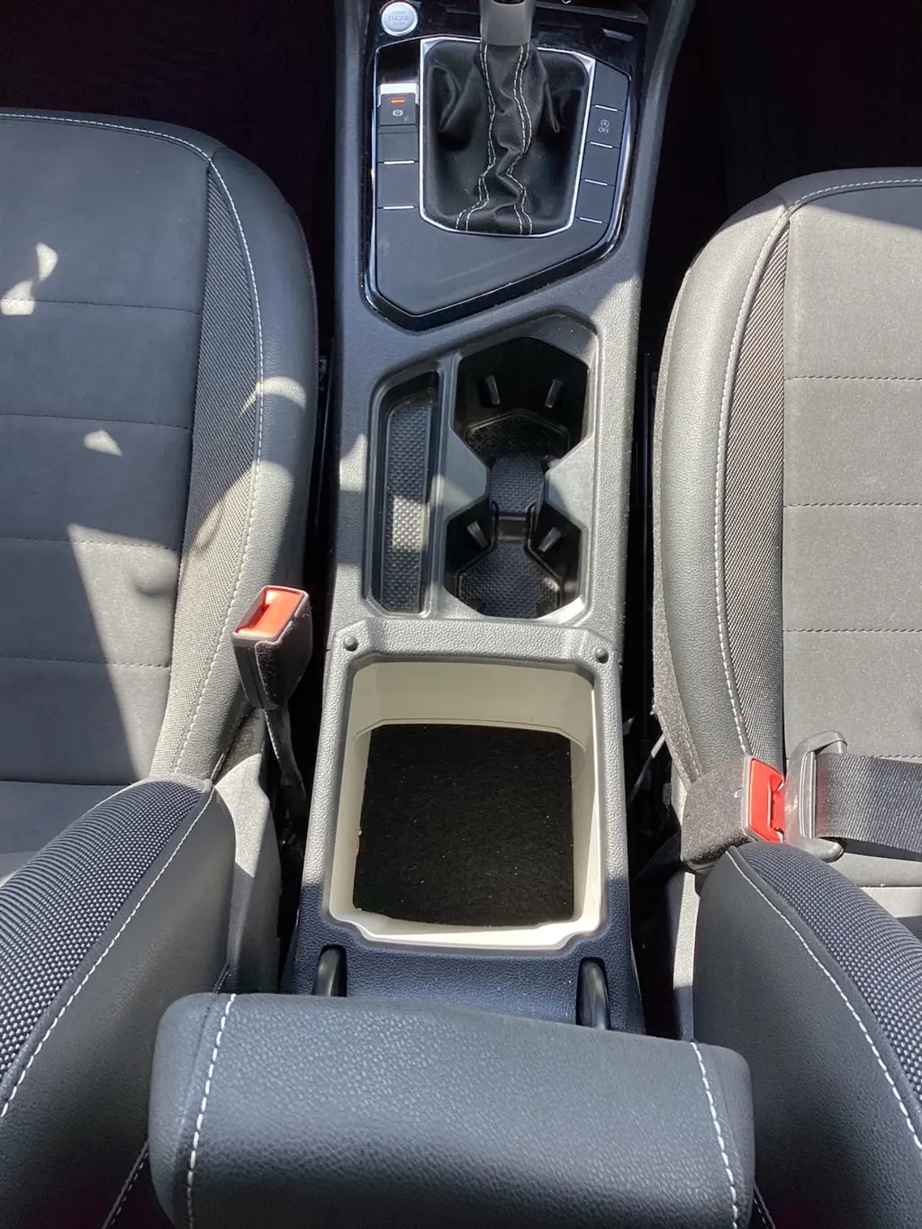 2023 VOLKSWAGEN TAOS SE photo 21