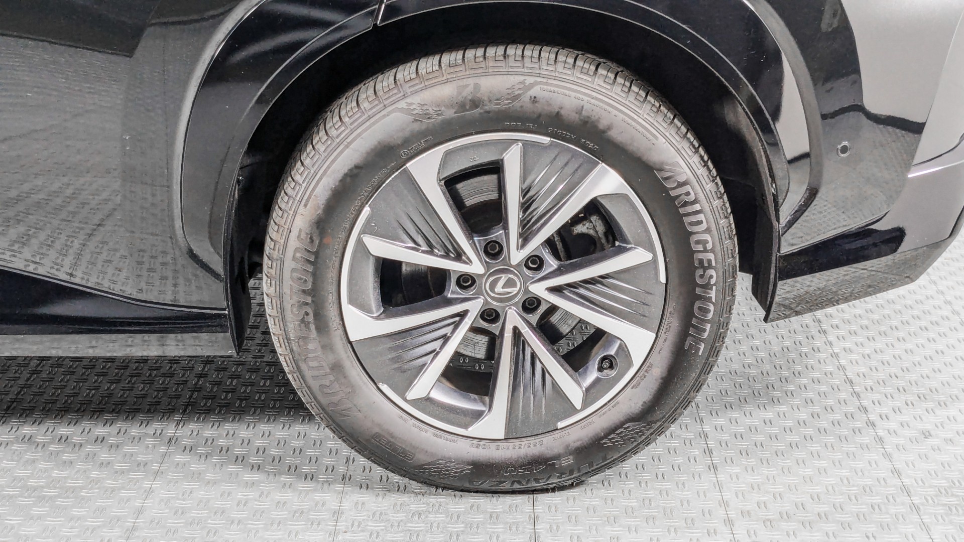 2023 LEXUS RZ RZ 450E PREMIUM photo 33