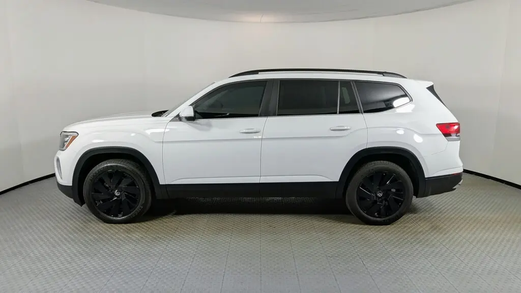 2024 VOLKSWAGEN ATLAS 2.0T SE W/TECHNOLOGY photo 2