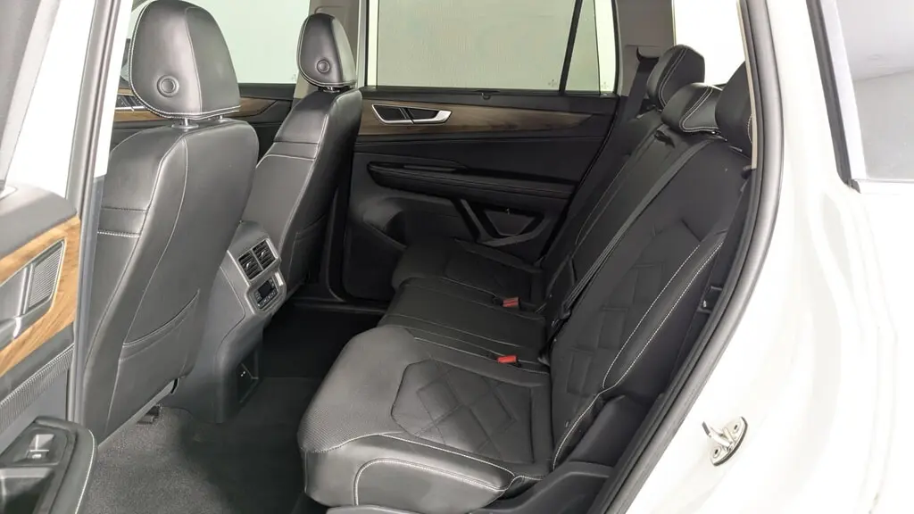 2024 VOLKSWAGEN ATLAS 2.0T SE W/TECHNOLOGY photo 13