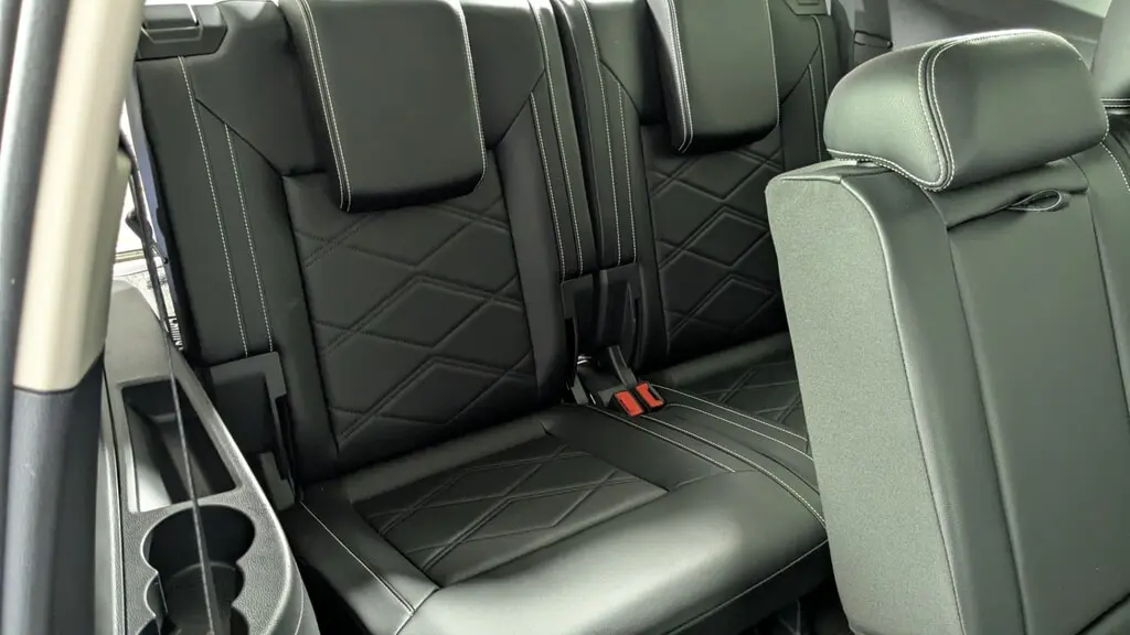 2024 VOLKSWAGEN ATLAS 2.0T SE W/TECHNOLOGY photo 16