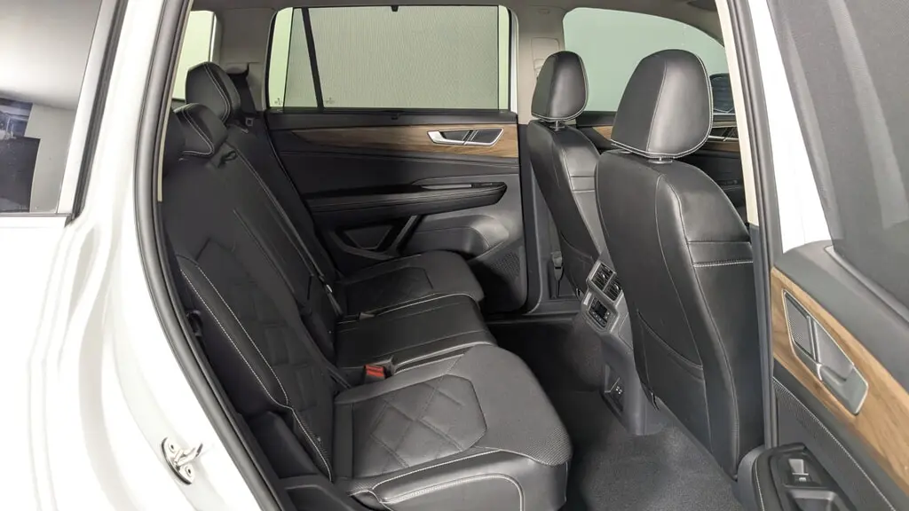 2024 VOLKSWAGEN ATLAS 2.0T SE W/TECHNOLOGY photo 17