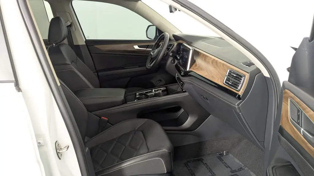 2024 VOLKSWAGEN ATLAS 2.0T SE W/TECHNOLOGY photo 19