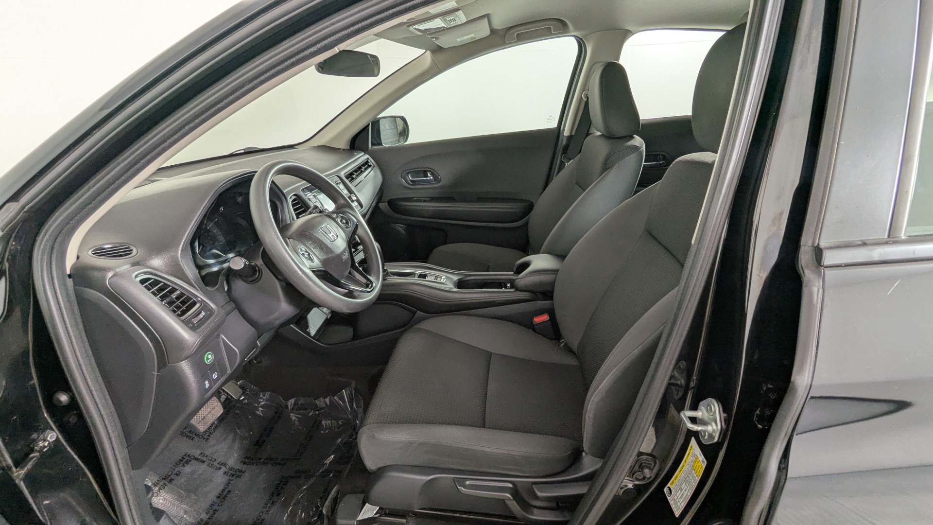 2022 HONDA HR-V LX photo 13