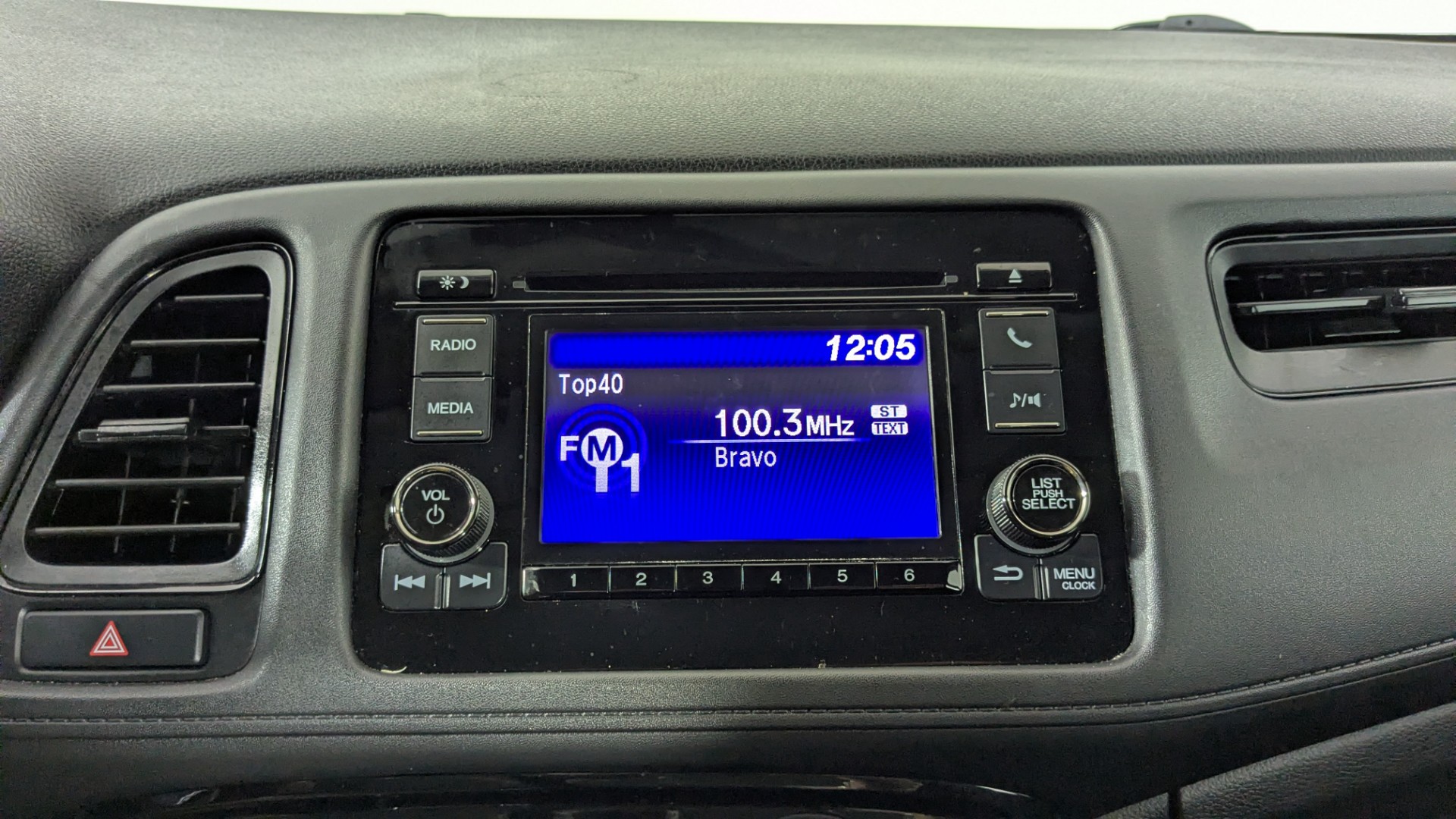 2022 HONDA HR-V LX photo 27