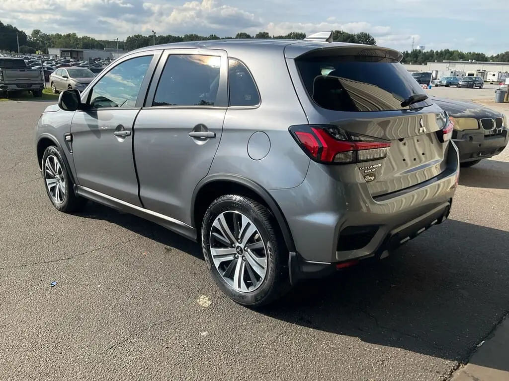 2024 MITSUBISHI OUTLANDER SPORT S photo 5