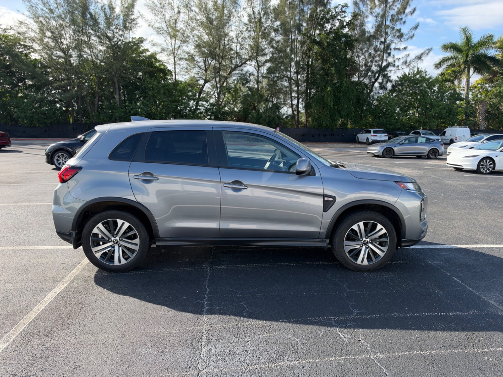2024 MITSUBISHI OUTLANDER SPORT S photo 6