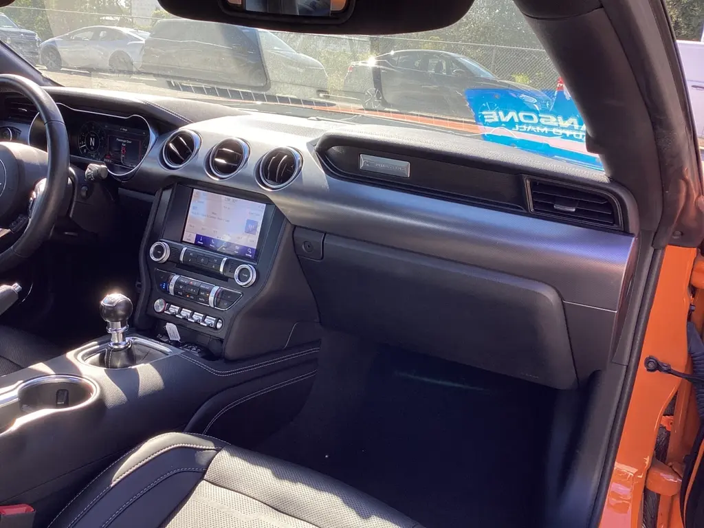 2021 FORD MUSTANG GT PREMIUM photo 21