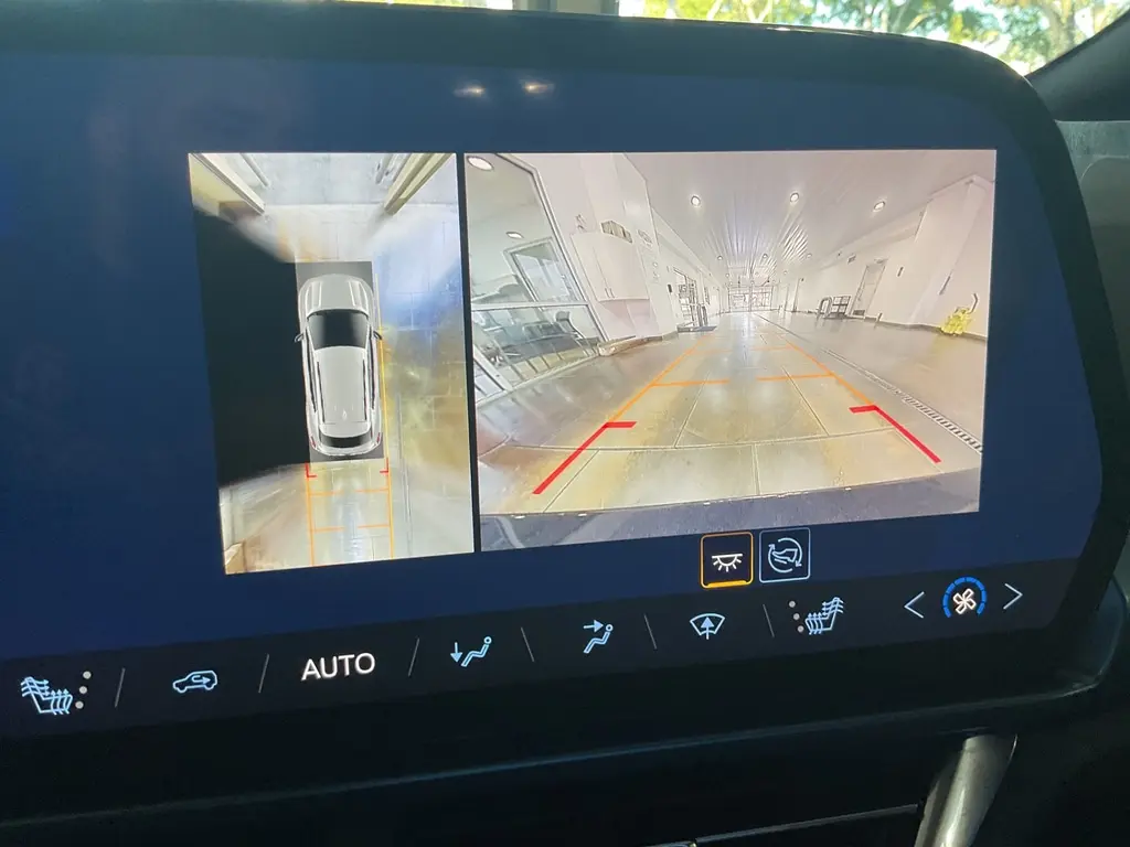 2024 CHEVROLET EQUINOX EV LT photo 22
