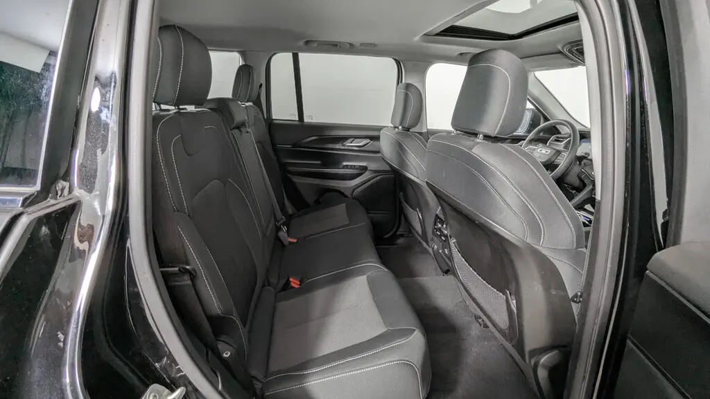 2023 JEEP GRAND CHEROKEE LAREDO X photo 17