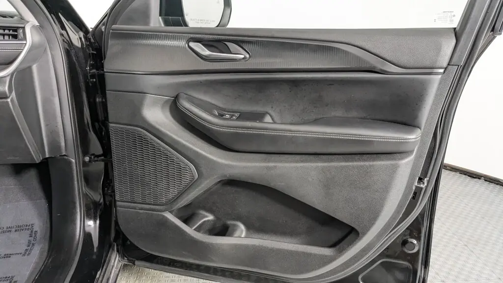 2023 JEEP GRAND CHEROKEE LAREDO X photo 18