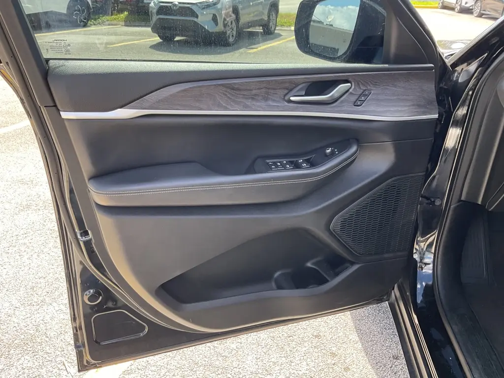 2023 JEEP GRAND CHEROKEE LIMITED photo 11