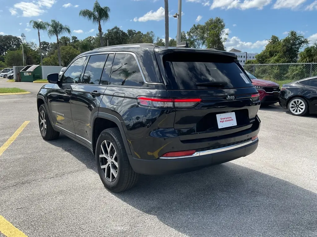 2023 JEEP GRAND CHEROKEE LIMITED photo 3