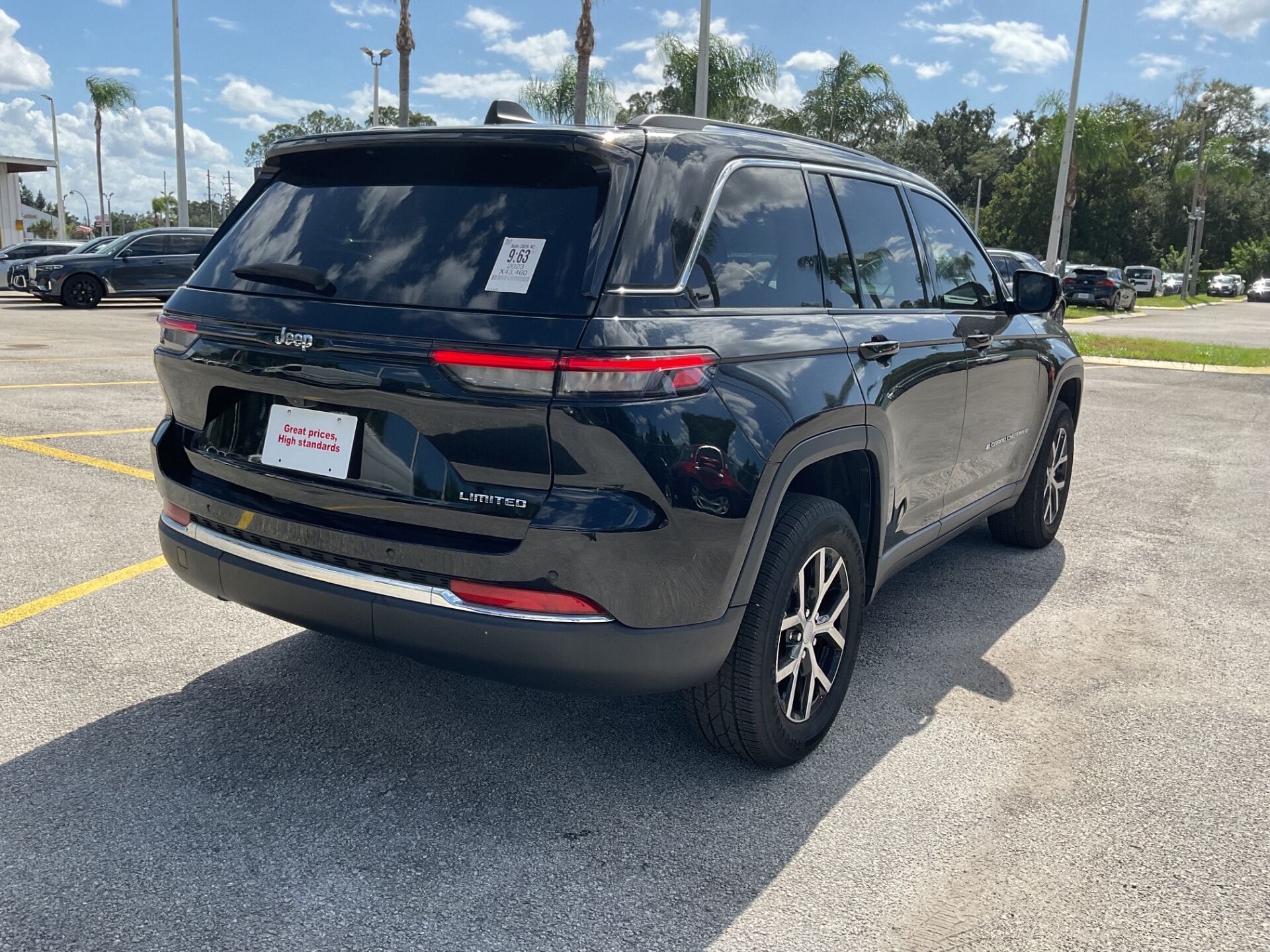 2023 JEEP GRAND CHEROKEE LIMITED photo 7