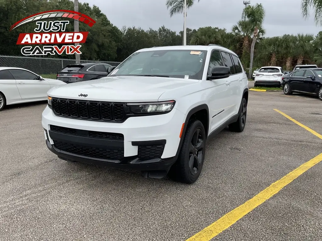 2023 JEEP GRAND CHEROKEE L ALTITUDE photo 1