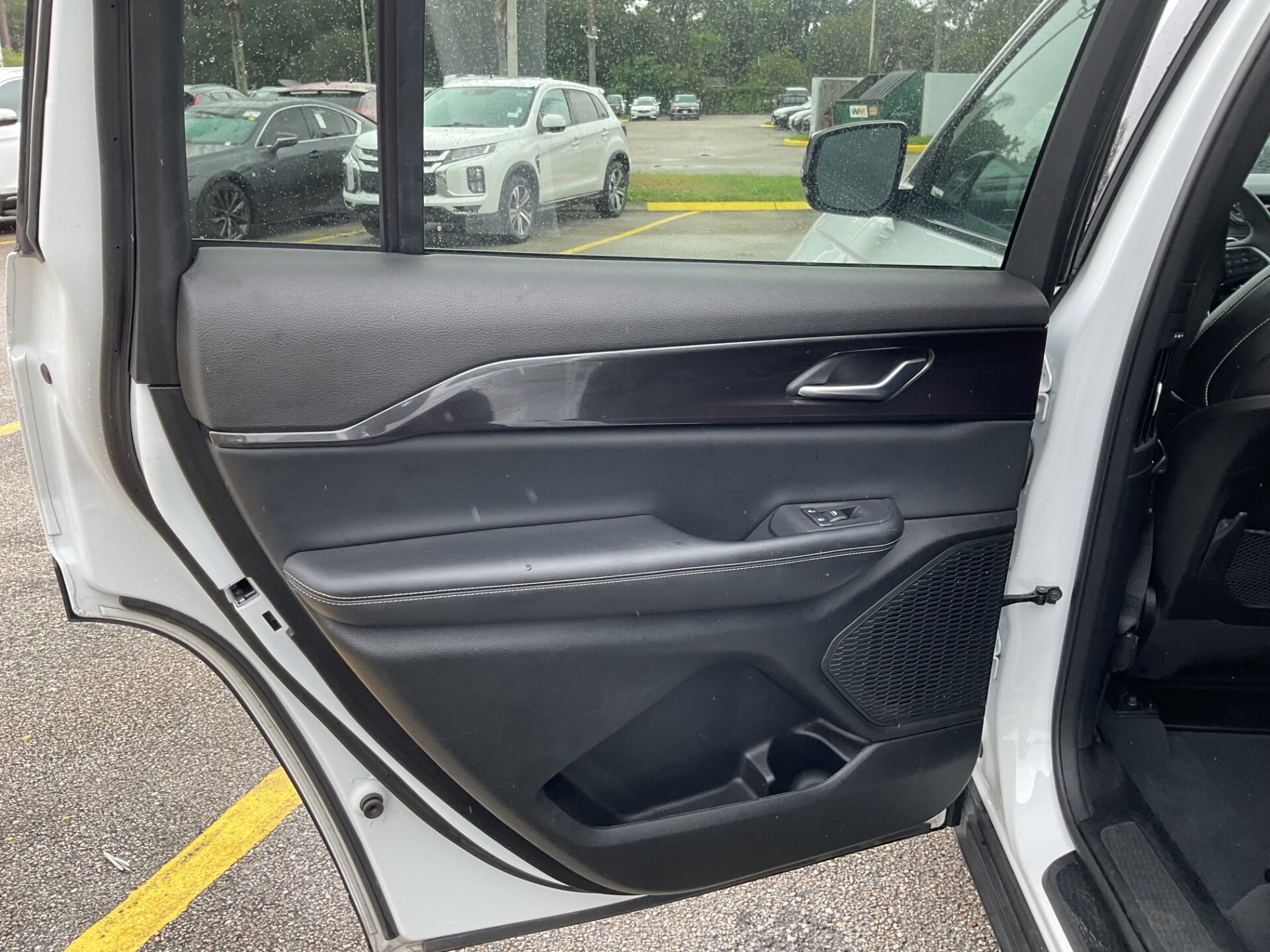 2023 JEEP GRAND CHEROKEE L ALTITUDE photo 15