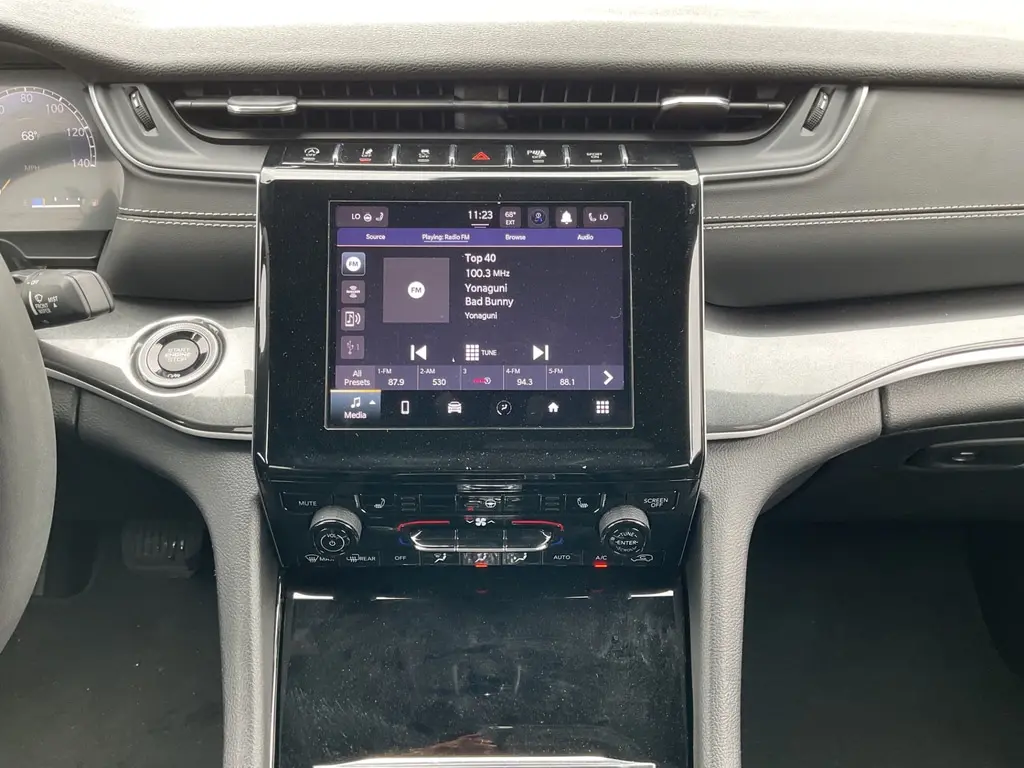 2023 JEEP GRAND CHEROKEE L ALTITUDE photo 18