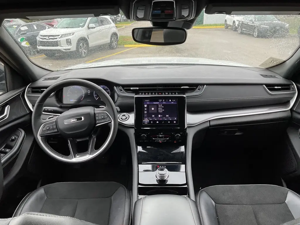 2023 JEEP GRAND CHEROKEE L ALTITUDE photo 19