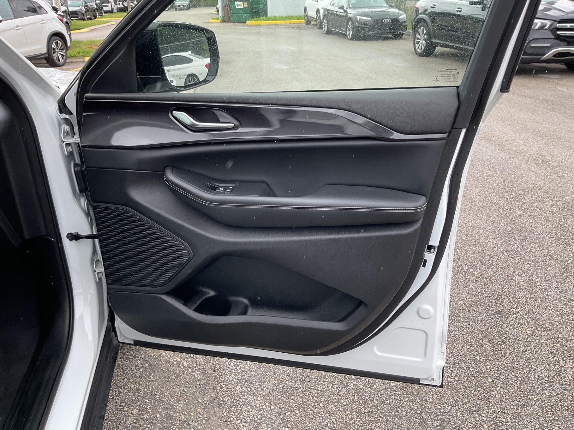 2023 JEEP GRAND CHEROKEE L ALTITUDE photo 20