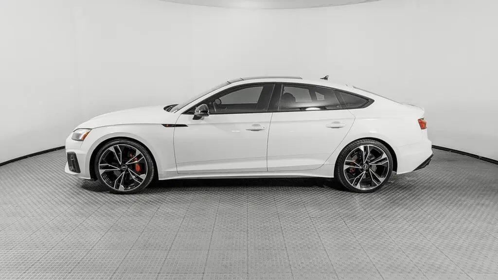 2023 AUDI S5 SPORTBACK PREMIUM PLUS photo 2
