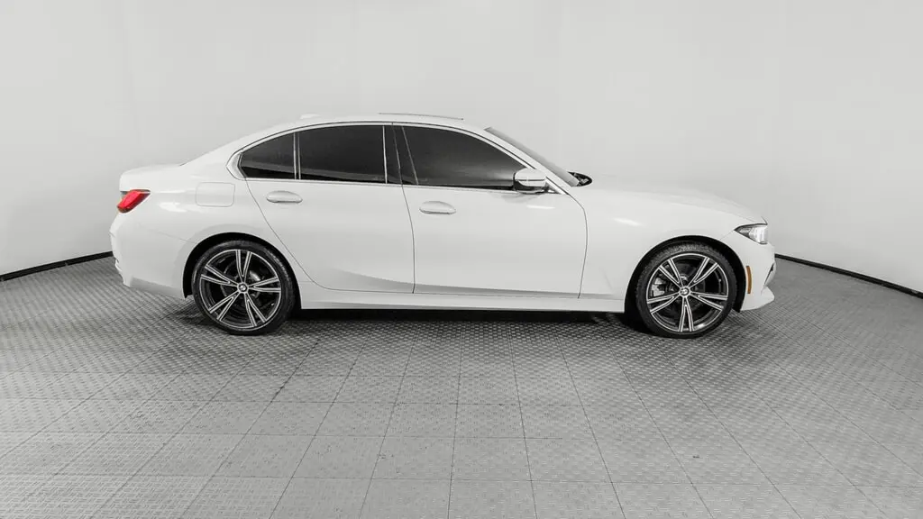 2024 BMW 3 SERIES 330I photo 7