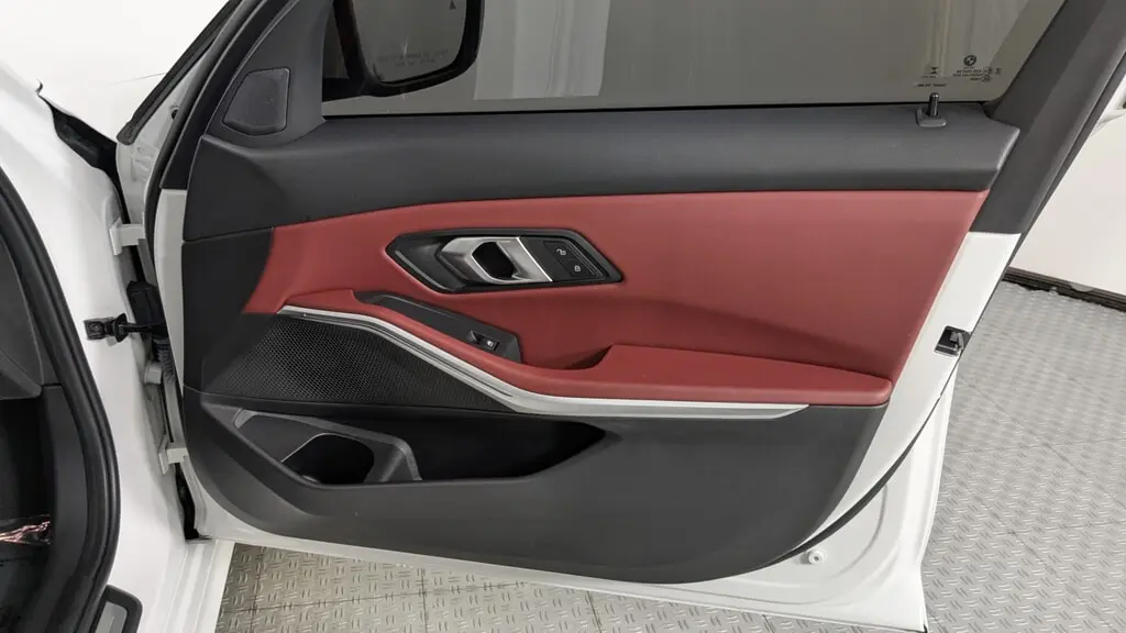 2024 BMW 3 SERIES 330I photo 17
