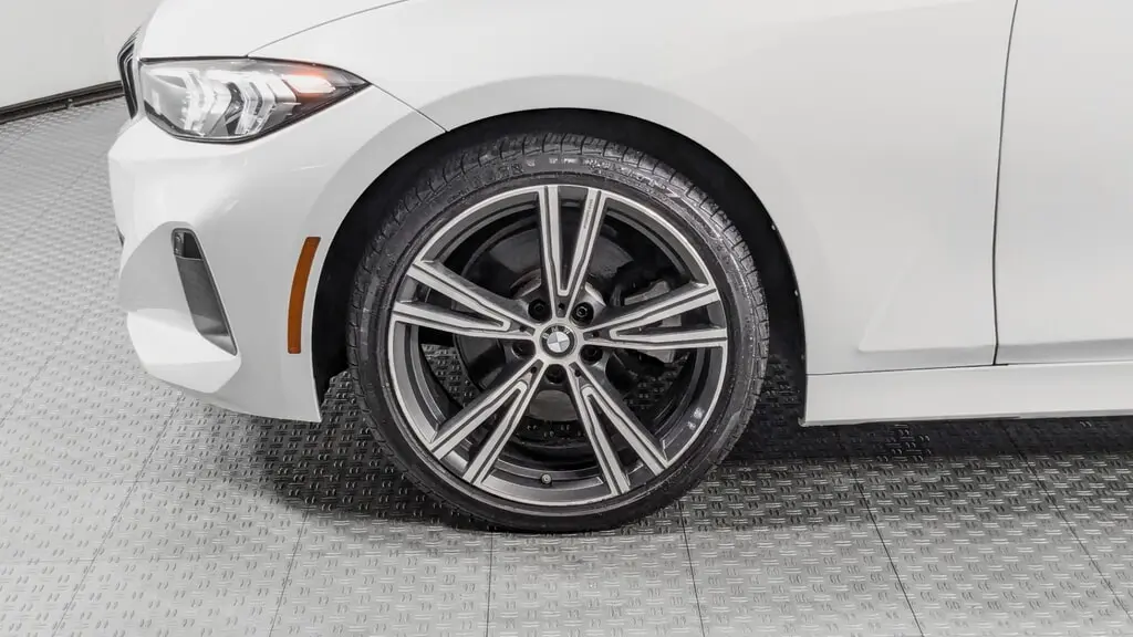 2024 BMW 3 SERIES 330I photo 29