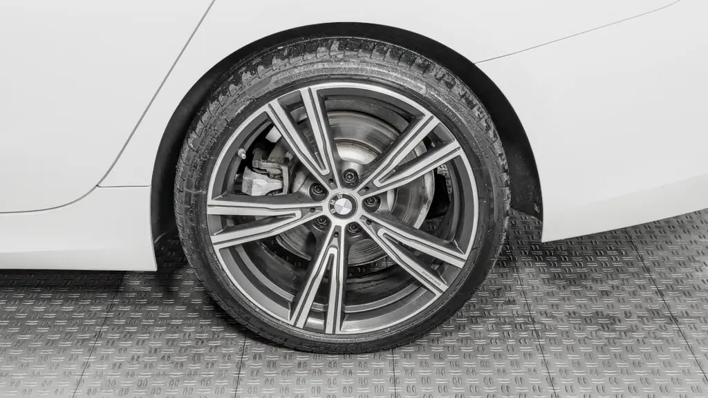 2024 BMW 3 SERIES 330I photo 30