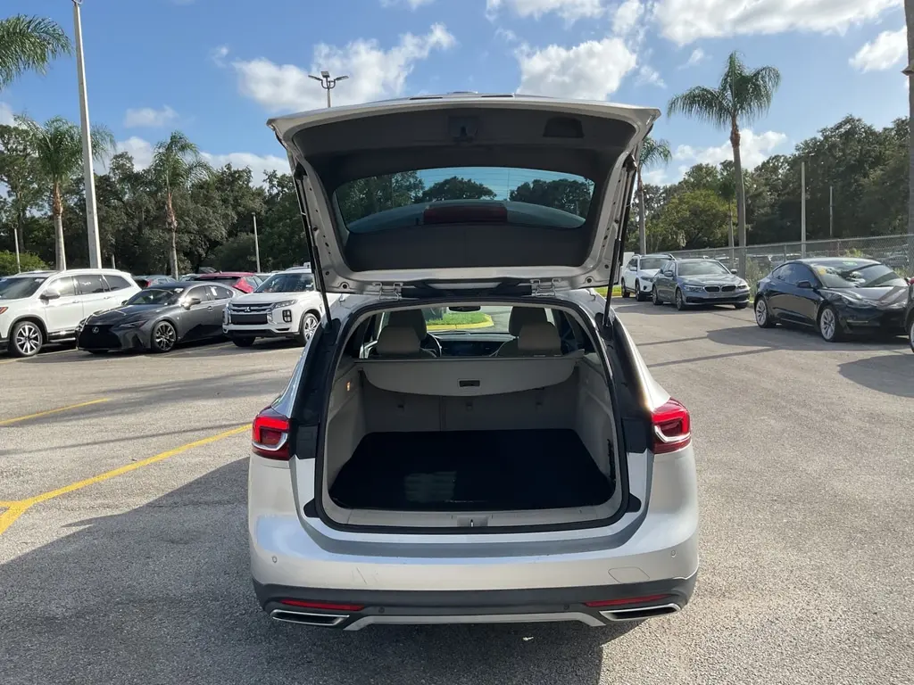2018 BUICK REGAL TOURX PREFERRED photo 6