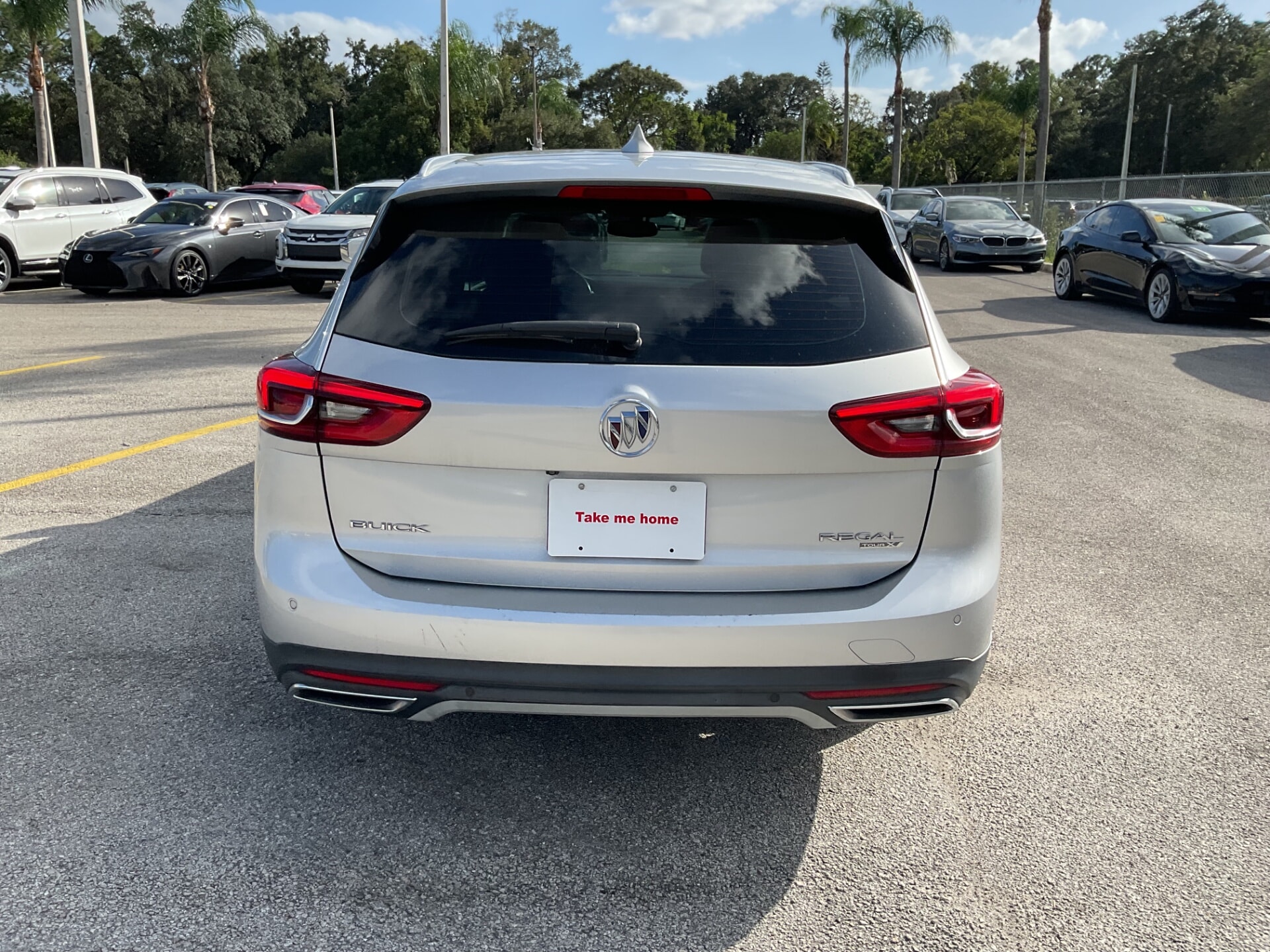 2018 BUICK REGAL TOURX PREFERRED photo 7