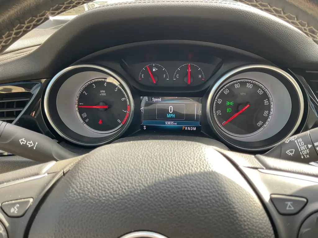 2018 BUICK REGAL TOURX PREFERRED photo 18
