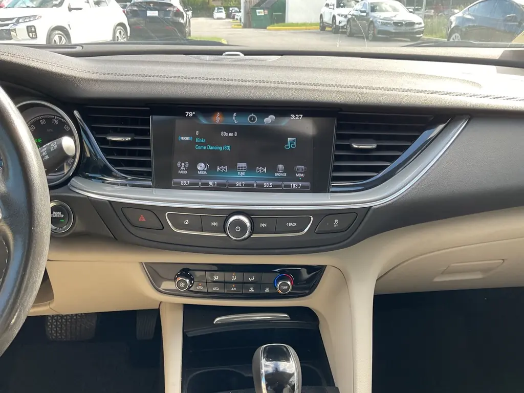 2018 BUICK REGAL TOURX PREFERRED photo 20