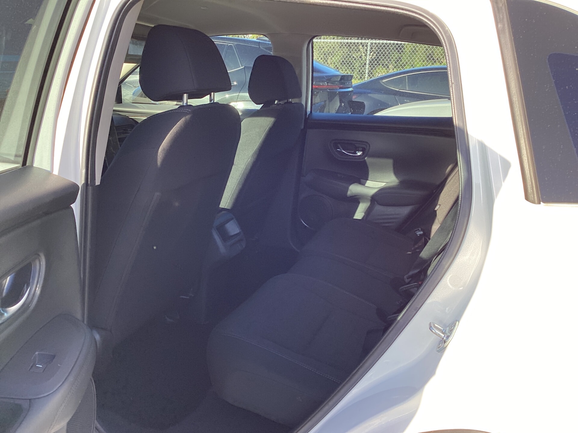 2025 HONDA HR-V LX photo 13