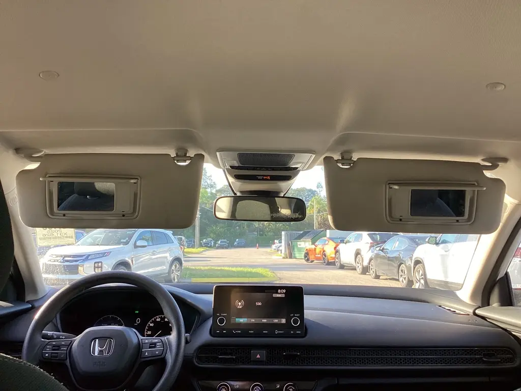 2025 HONDA HR-V LX photo 16