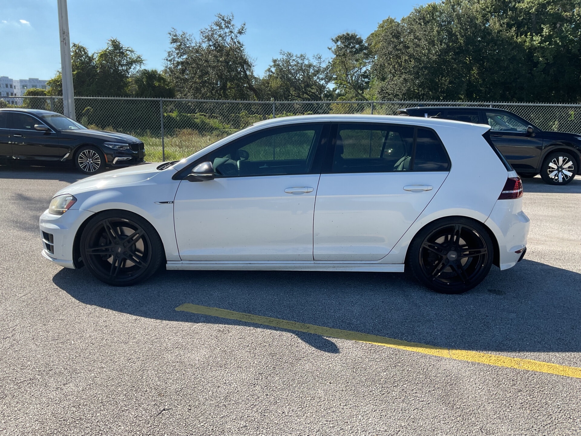 2016 VOLKSWAGEN GOLF R photo 2