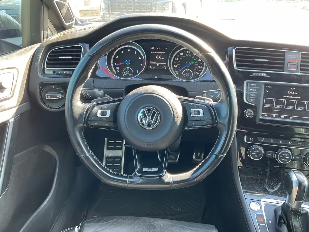 2016 VOLKSWAGEN GOLF R photo 20