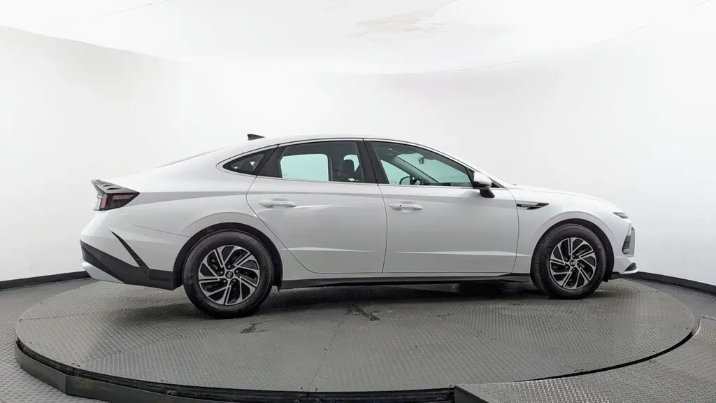 2026 HYUNDAI SONATA HYBRID BLUE photo 8