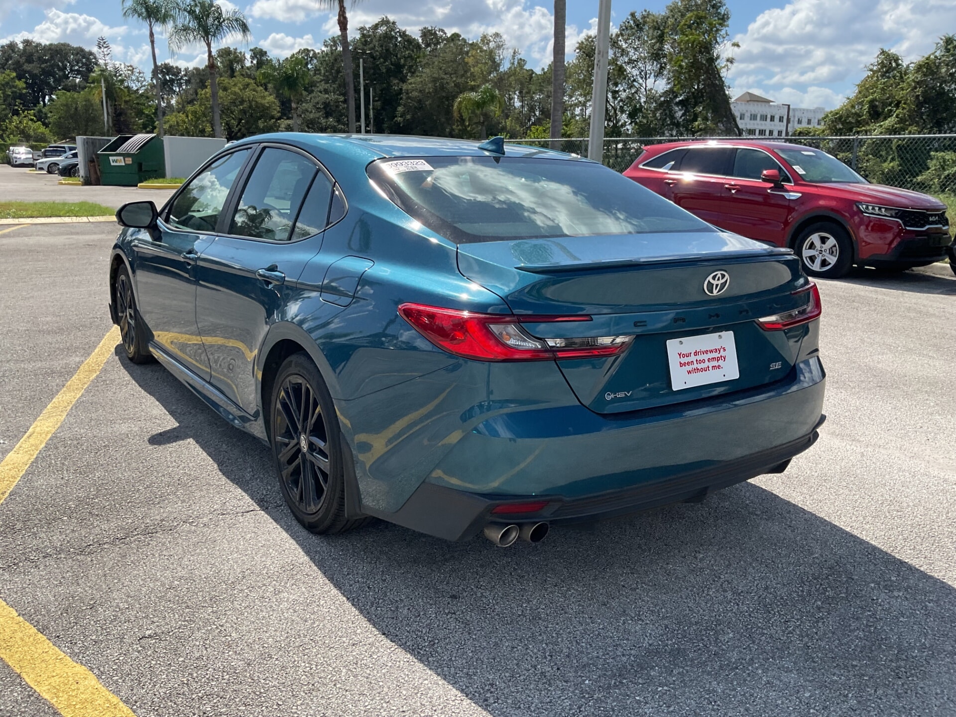 2025 TOYOTA CAMRY SE photo 3